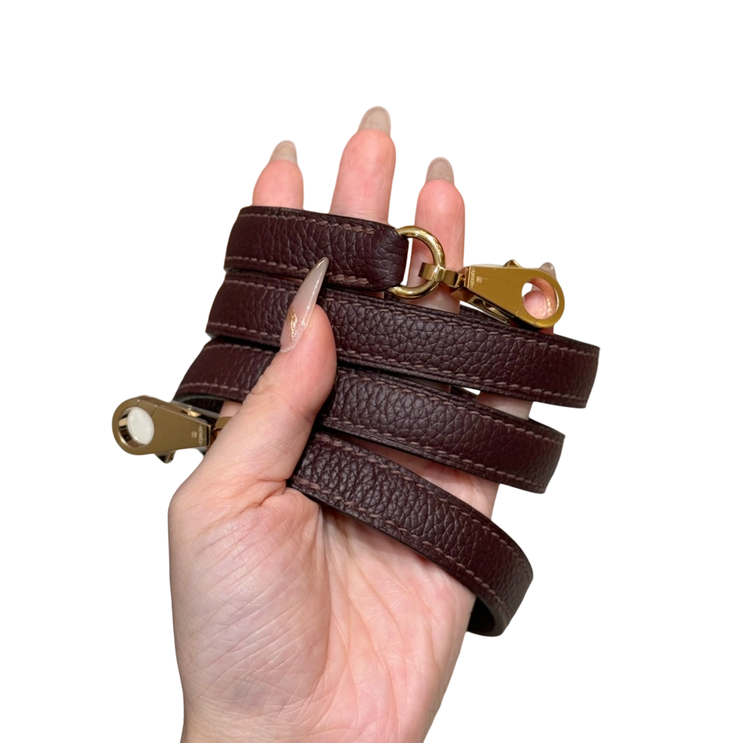 Kelly  Togo – Saddle Red | Gold-Plated