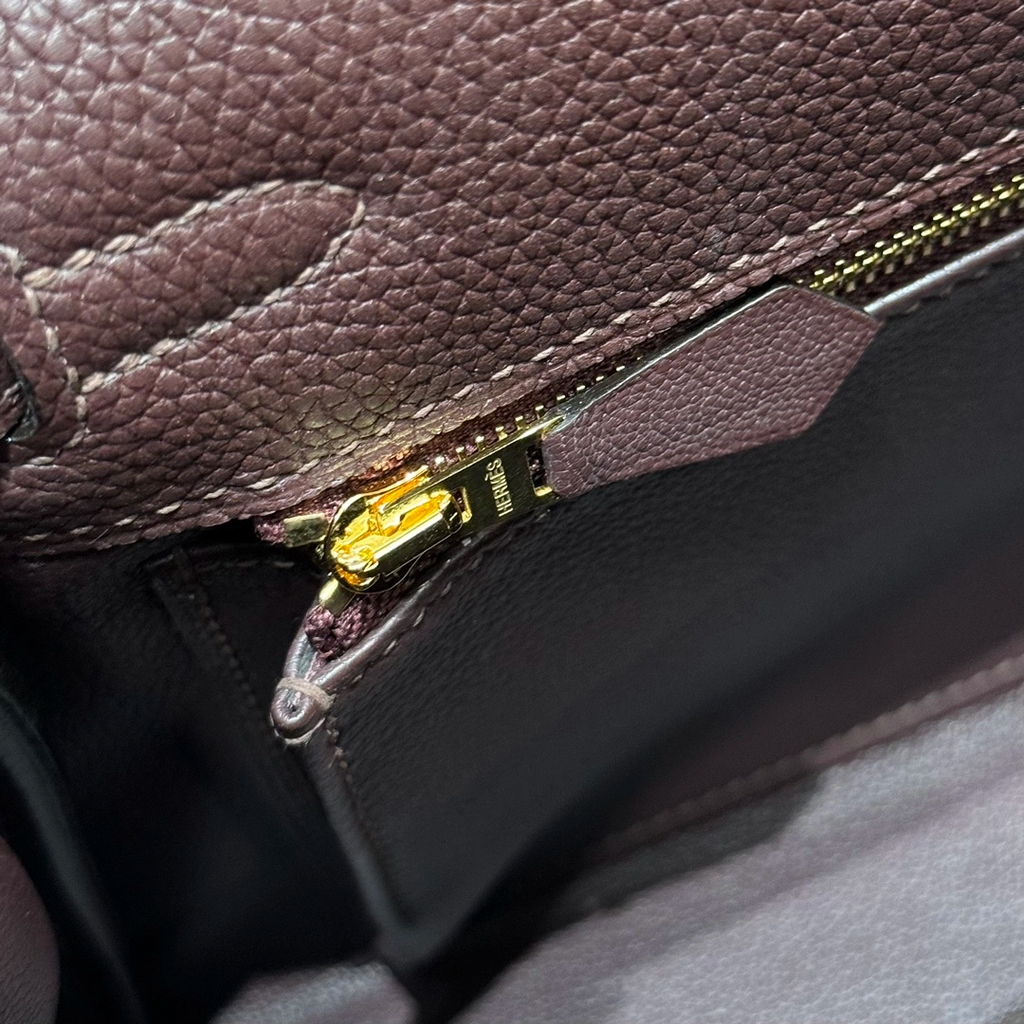 Kelly  Togo – Saddle Red | Gold-Plated