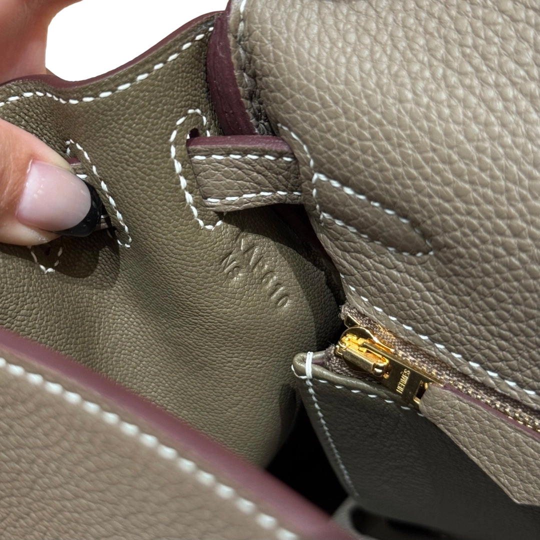 Kelly  Togo – Elephant Grey | Gold-Plated