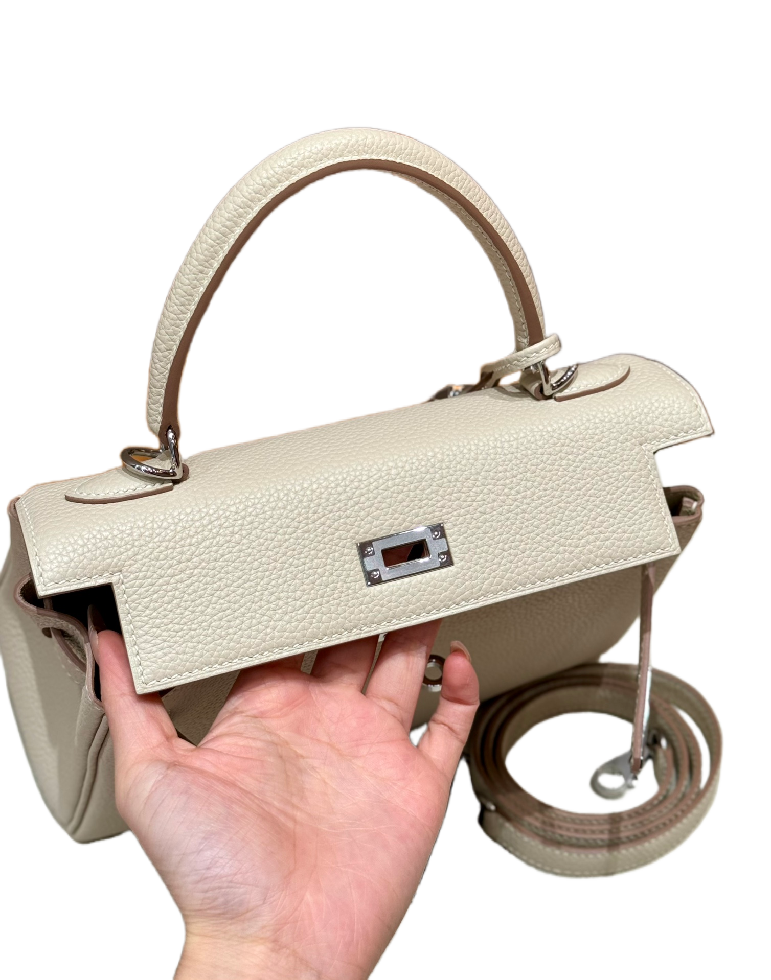 Kelly  Togo – Glacier White | Palladium