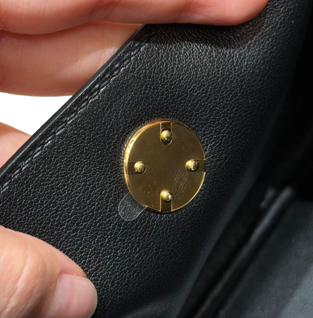 Lindy  Clemence – Black | Gold-Plated