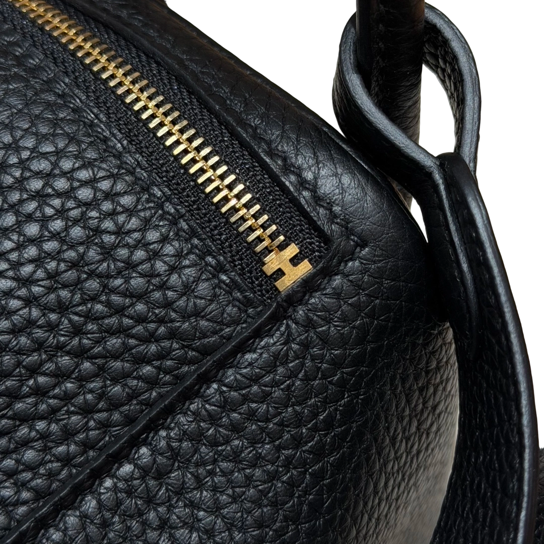 Lindy  Clemence – Black | Gold-Plated