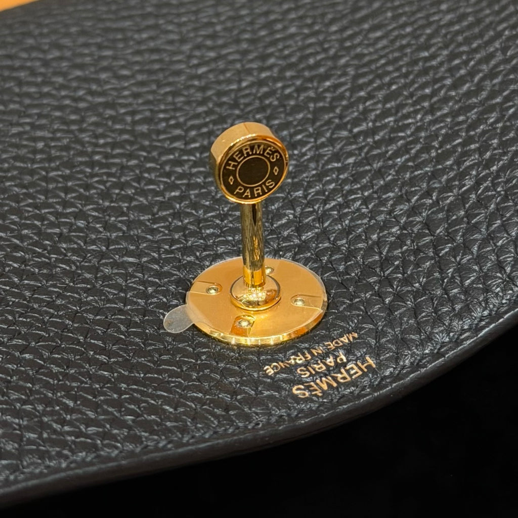 Lindy  Clemence – Black | Gold-Plated
